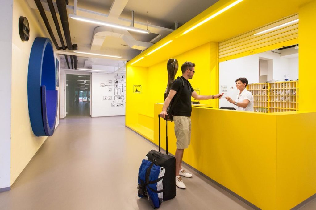 Youth hostel Proteus